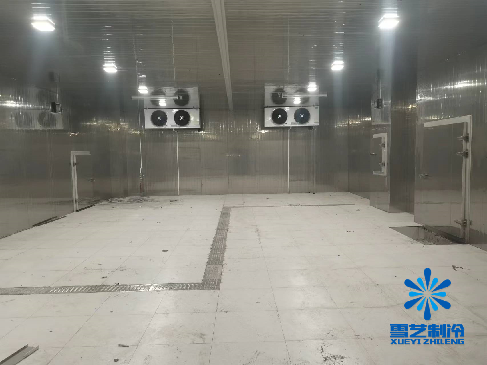 浙江銀泰小型冷庫(kù)安裝垃圾冷庫(kù)不銹鋼冷庫(kù) (13).jpg